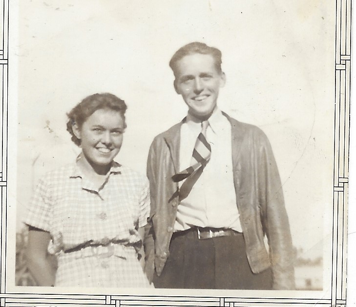 Berg Walter E och Moore Marian